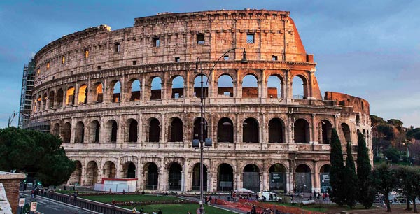 Koloseum: úplný příběh