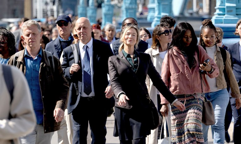 Bridget Jonesová: Láskou šílená – romantická komedie - Foto 4