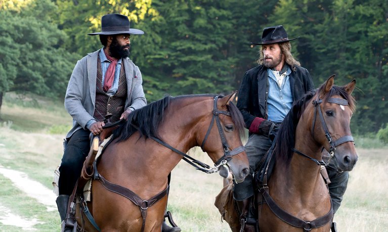 Django – westernový seriál - Foto 6