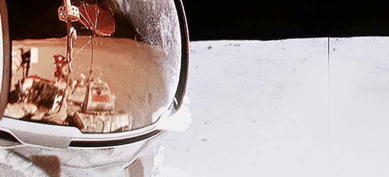 Apollo: Nový měsíc – dokument